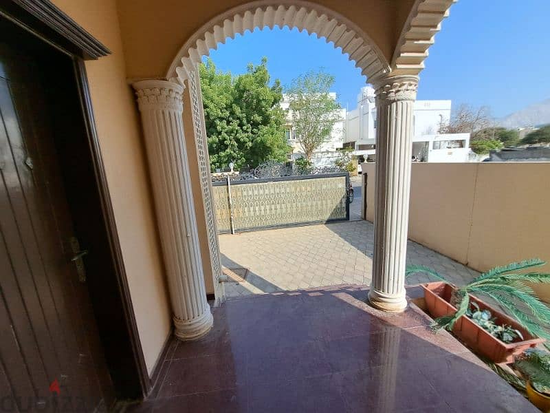 nice villa  opposite sultana Qabous  sport complex 16