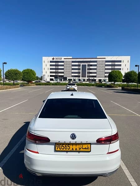 2020 Volkswagen Passat, 4900 OMR, 30km 1