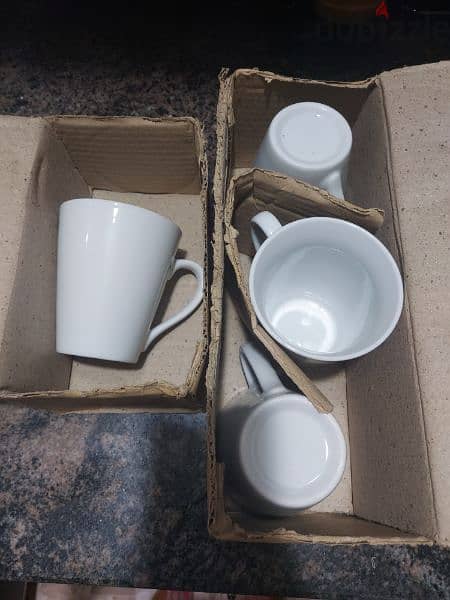 4 mugs. not used at all 0
