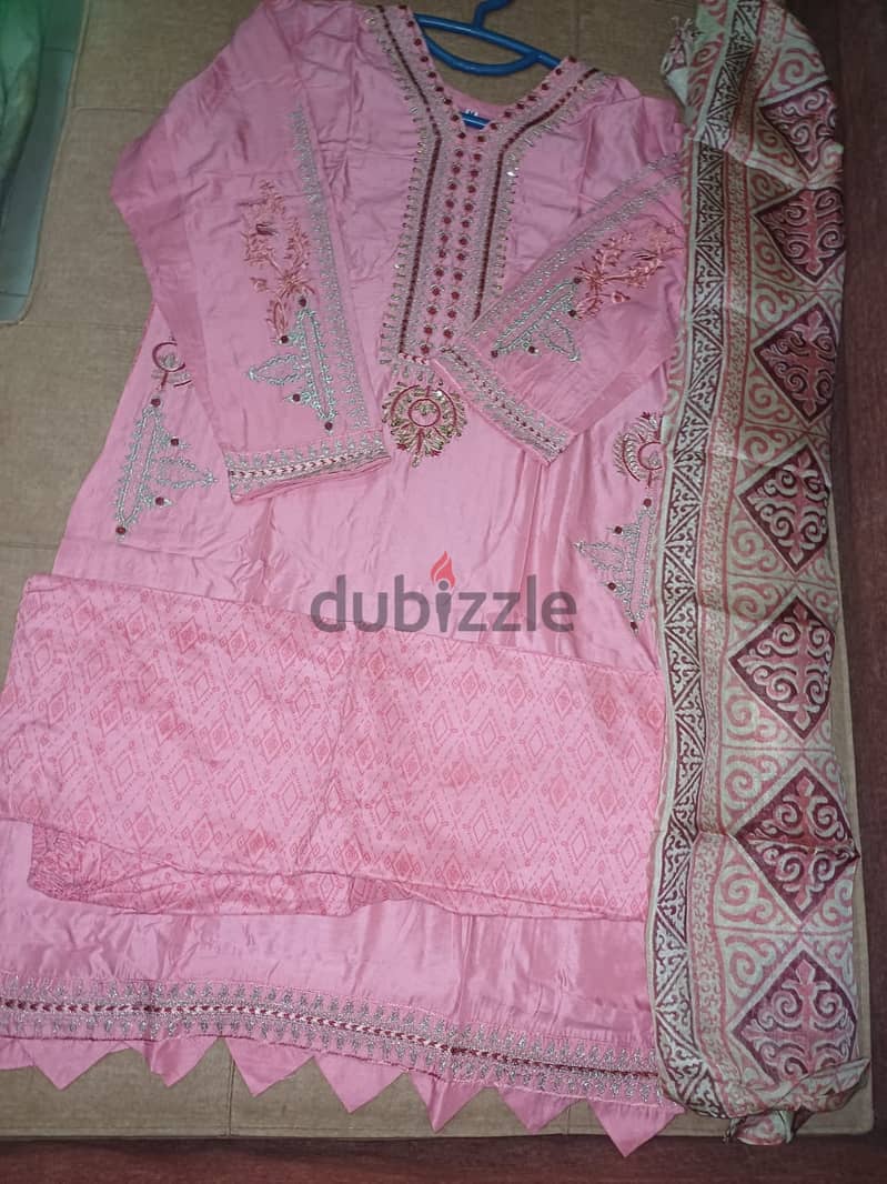 Excellent Quality Pakistan Ladies Embroidery Suits 0