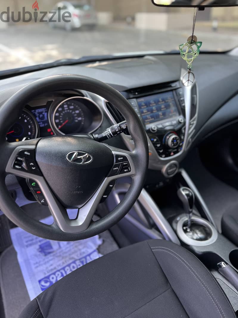 Hyundai Veloster 2015 lady driven هيونداي فيلوستر 2015 سياقة بنت 7