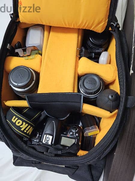 Nikon d7000 DSLR Camera, 4 Lenses & Accessories 5