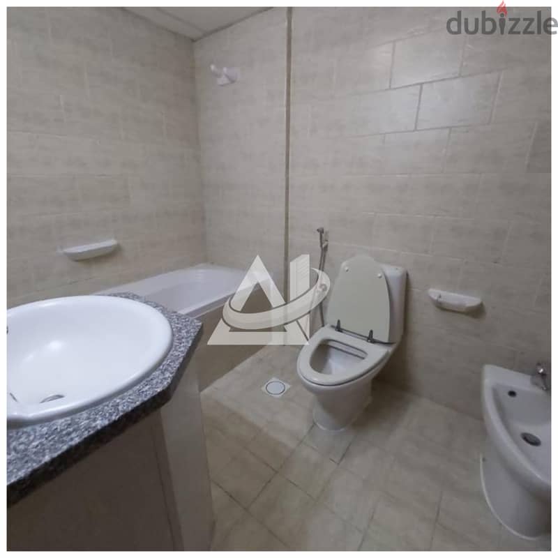 ADA608** Sapcious 3BHK Penthouse flat For rent in khuwair 3