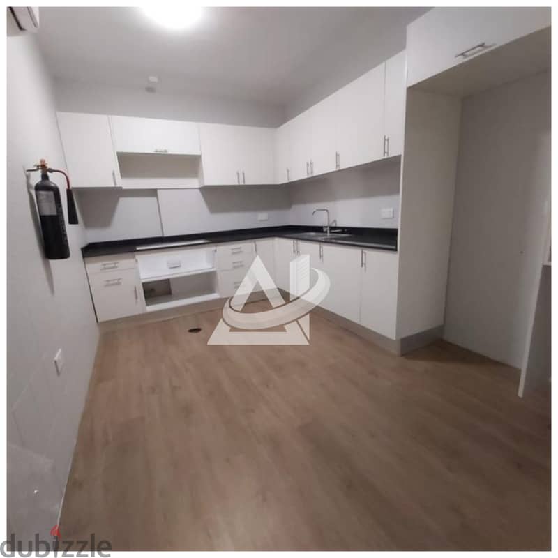 ADA608** Sapcious 3BHK Penthouse flat For rent in khuwair 13