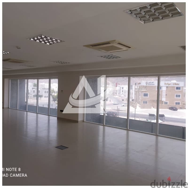 ADC601 Open Plan office located in al khuwair in al Maha street . 6