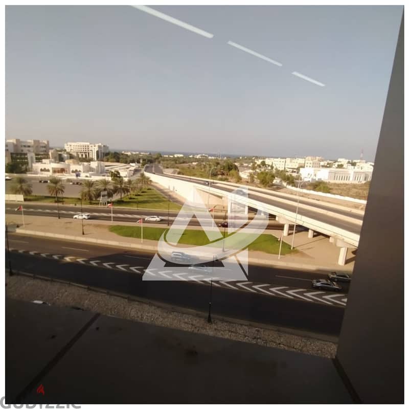 ADC603** 260SQM  Office for rent in Al Khuwair 4