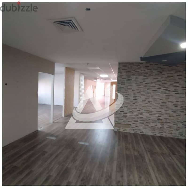 ADC604**  250SQM Office for rent in Al Khuwair 8
