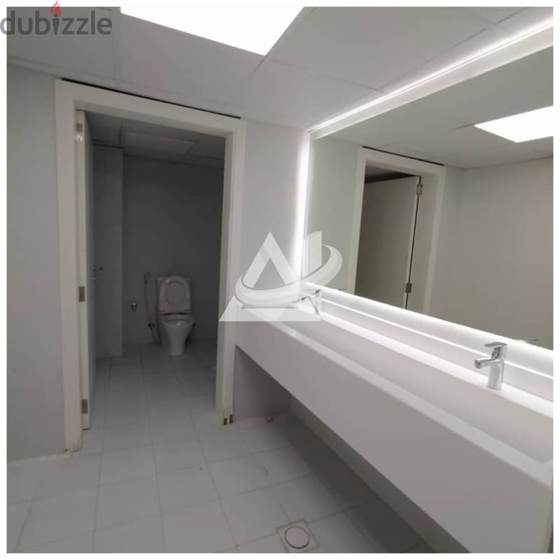 ADC607** SHOWROOM for rent in  khuwair 10