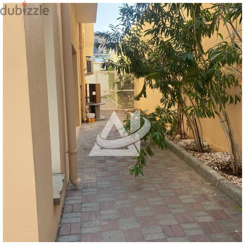 ADV701**4BHK+maid  Villa for rent in Bosher Al muna in a complex 1