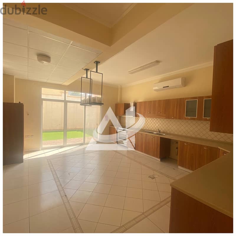 ADV701**4BHK+maid  Villa for rent in Bosher Al muna in a complex 2