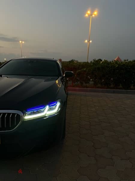 عرض خاص لمدة محدودة BMW540i (2019) 2