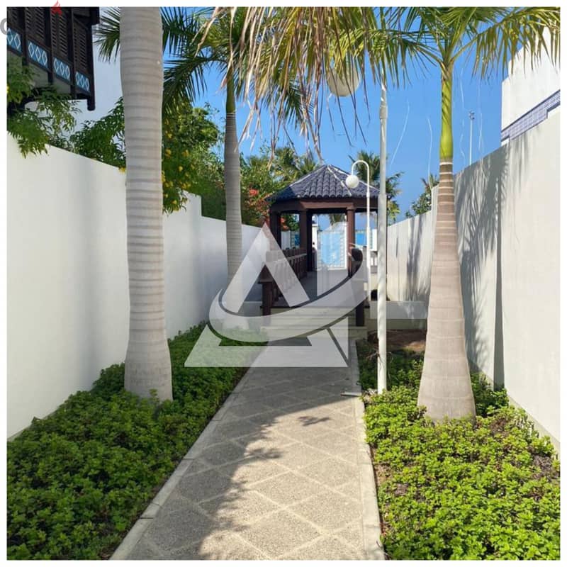 ADV**912 Beachfront 4bhk+Study villa for rent in Shatti Qurum 1