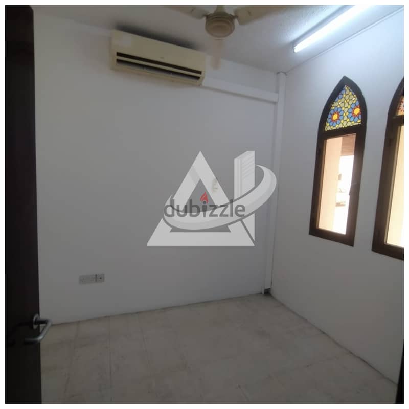 ADV917** luxurious 3bhk+Study Villa in complex in shatti Al qurum 9