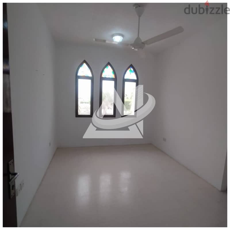 ADA918** 3BHK flat for rent located in Shatti Al Qurum 4