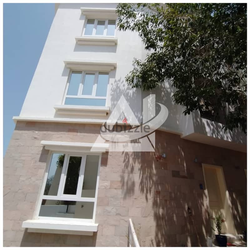 ADV925** 3bhk + maid's villa for rent in complex located in qurum heig 8