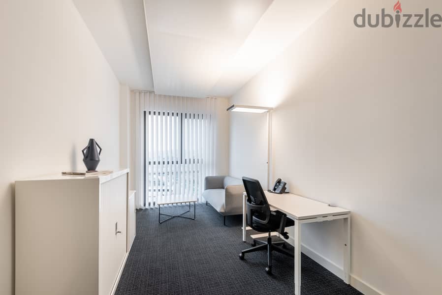 Access professional office space in DUQM, Squadra 0