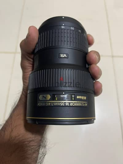 Nikon 16-35MM F4G ED VR lens (less used) for sale