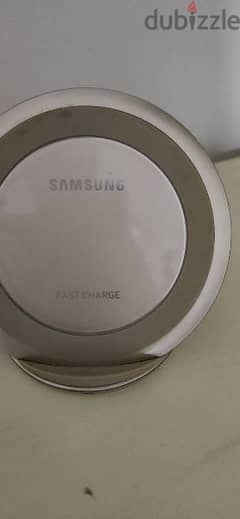 Samsung wireless fast charger in original box