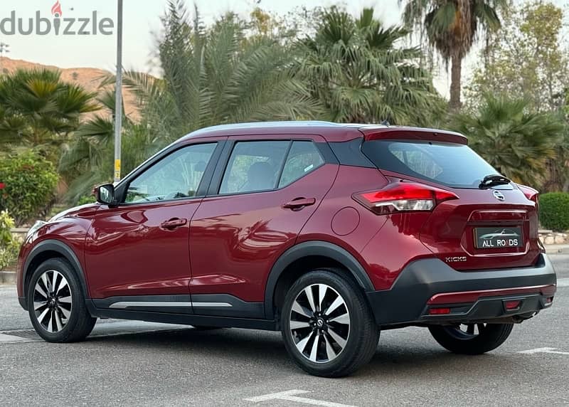 Nissan kicks 2019 model Gcc Oman low km 8