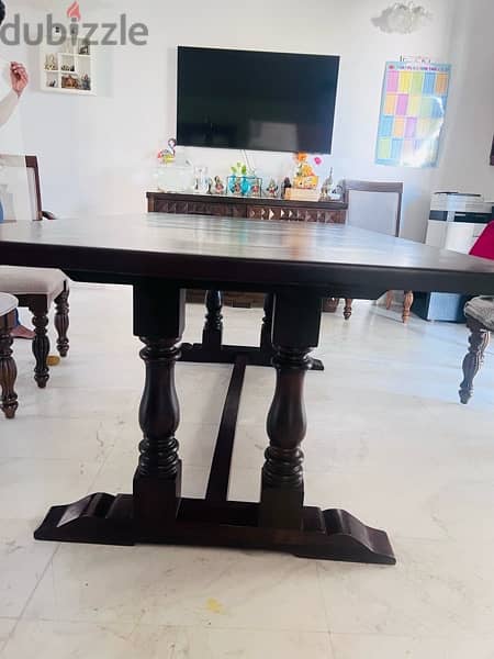 Rose wood dining table 6 Seater 3