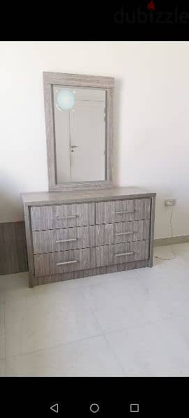 dressing table with drawers 0