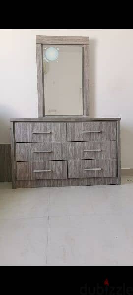 dressing table with drawers 1