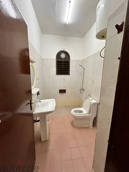 1 room with bathroom 3
