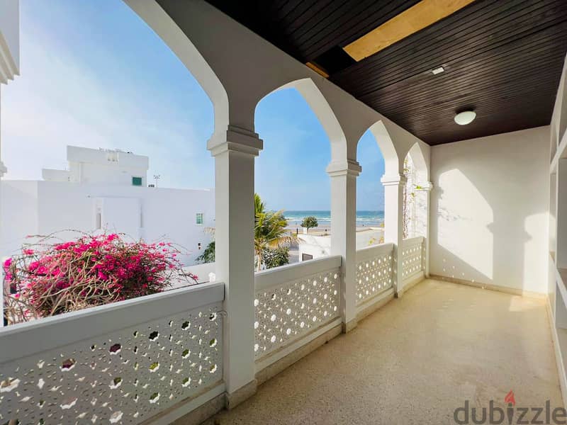Luxurious 4+1 BHK Beach Villa in Shatti Al Qurum  PPV124 2