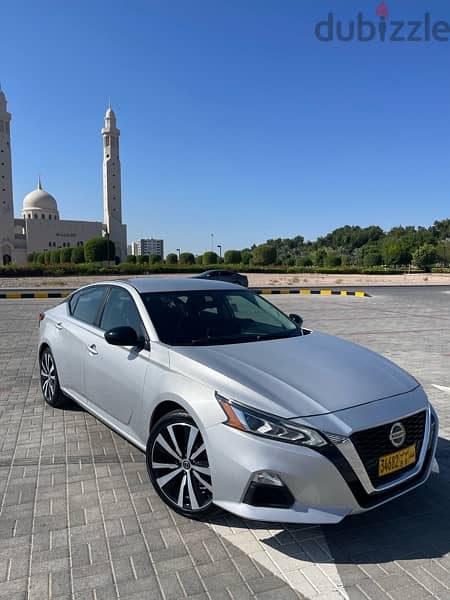 Nissan Altima 2019 SR . . Nice Car and very Clean 1