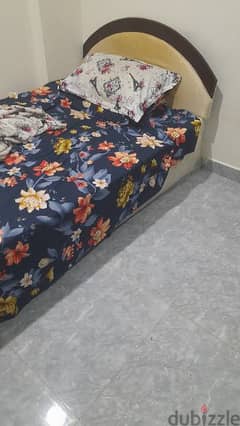 argent sell good condition bed with metres 0