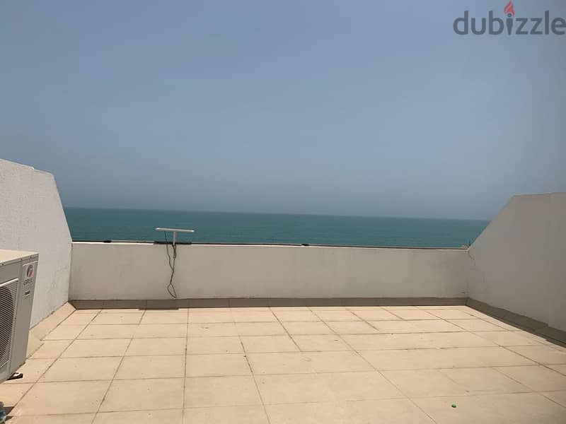amazing villa facing the beach for rent in alhail north 5
