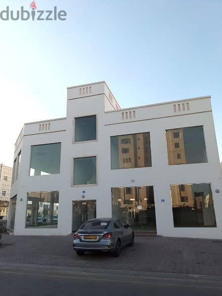 Showroom in Amerat souq 3