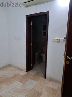 room for rent (  family )