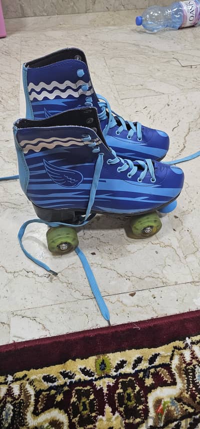 Kids skates for urgent sale