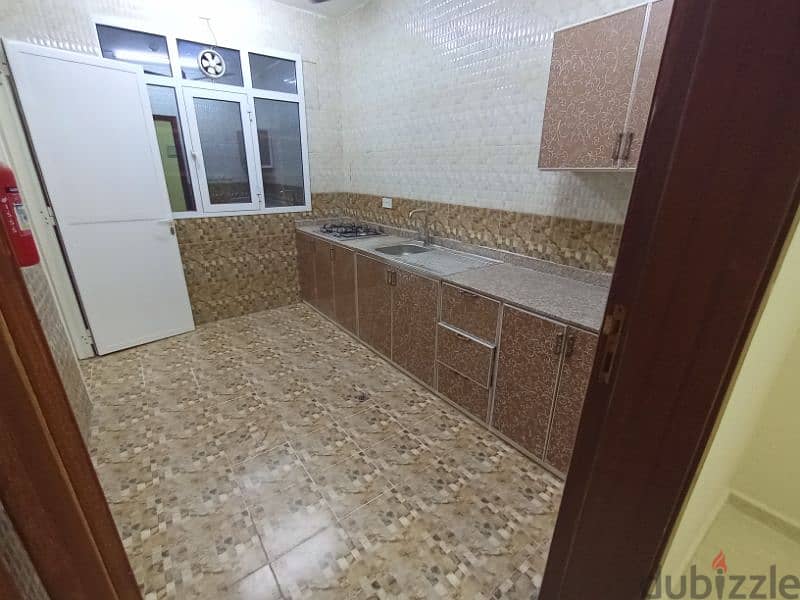 Apartments for rent in Al Amarat just 110 OMR 3