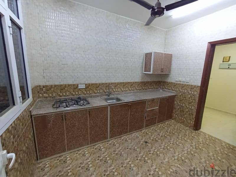 Apartments for rent in Al Amarat just 110 OMR 5