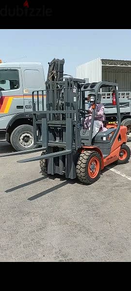 5 Ton forklift available daily or monthly rental experienced operators