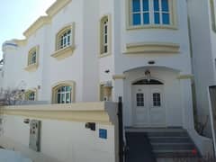 2AK4-Beautiful 5bhk villa for rent in ghoubra.