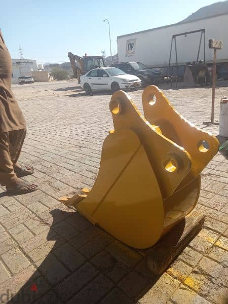bucket for jcb    volvo    caterpillar    new Holland   etc  available 1