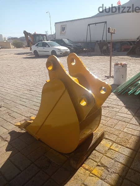 bucket for jcb    volvo    caterpillar    new Holland   etc  available 2