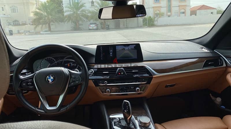 للبيع او البدل BMW 530i sport موديل 2018 2