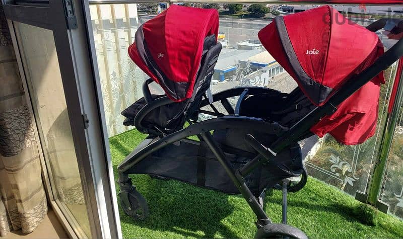 Joie Red Evalite Duo twin stroller . Excellent condition 13