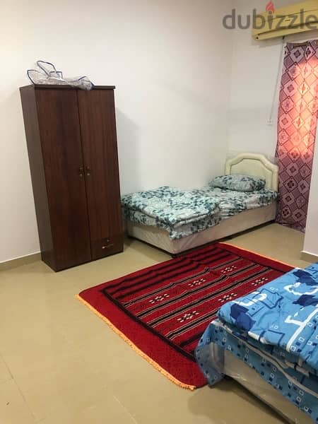 Bed space available for Executive male bachelor in ghubra 1