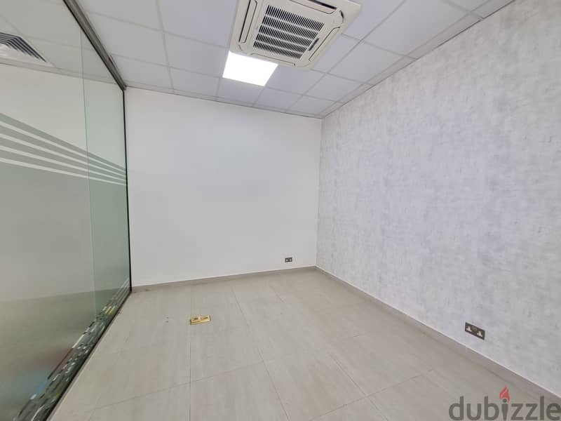 Office space For Rent in Bousher – Near Mohamad Amin Mosque PPC44 8