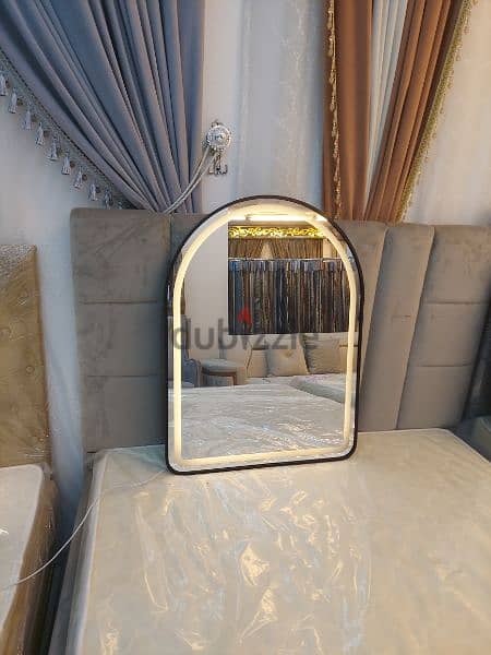 new face light mirror without delivery 1 piece 25 rial 6