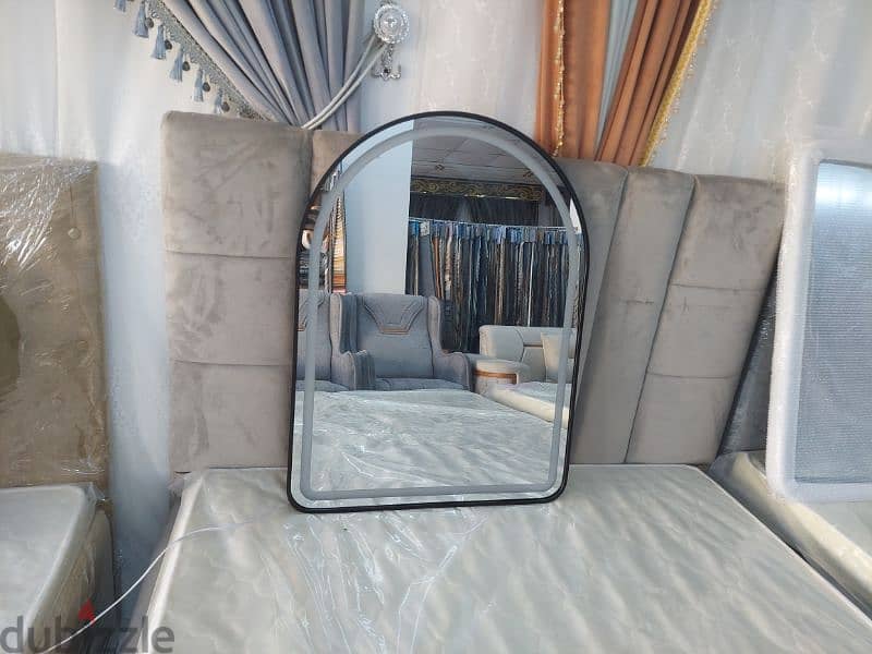 New face light 3 mix mirror without delivery 1 piece 25 rial 9