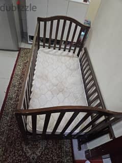 Very good condition Juniors baby bed 130x80 with two mattresses