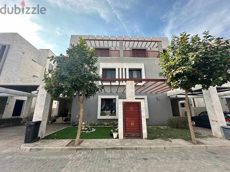 beautiful 5 bhk villa in dar alzain 0