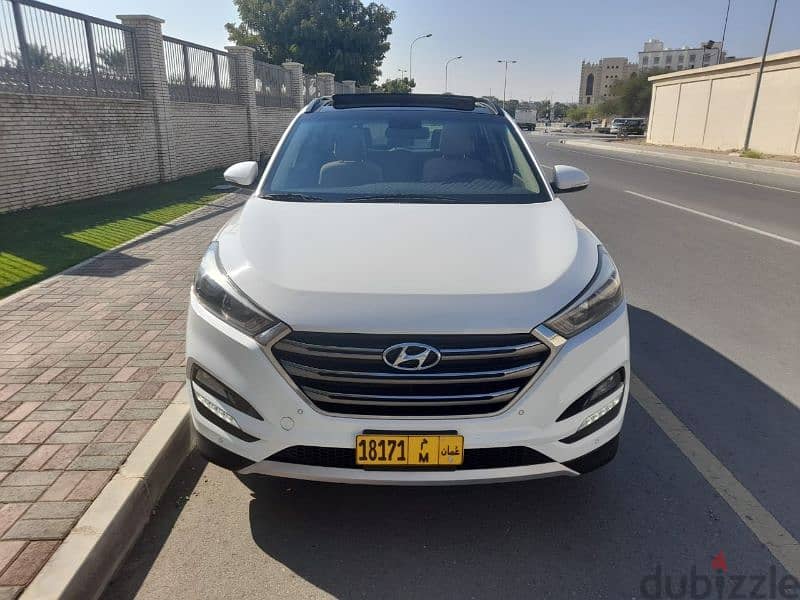 Hyundai Tucson 2017 no1 panorama full option Oman car - Cars - 128743217