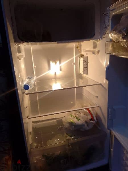 fridge for sale in alhail 0